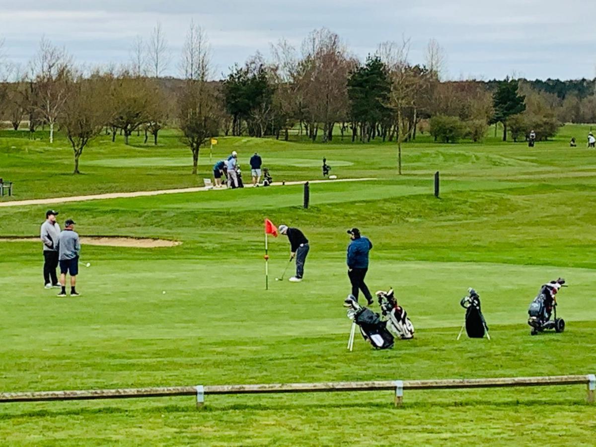 Silverstone Golf Club And Hotel Екстериор снимка