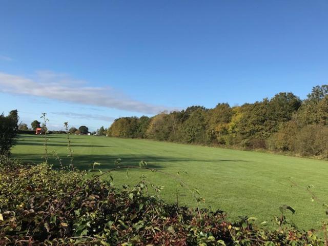 Silverstone Golf Club And Hotel Екстериор снимка